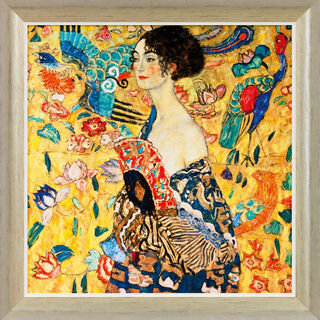 Bild "Dame mit Fächer" (1917/18), Version platinfarben gerahmt von Gustav Klimt